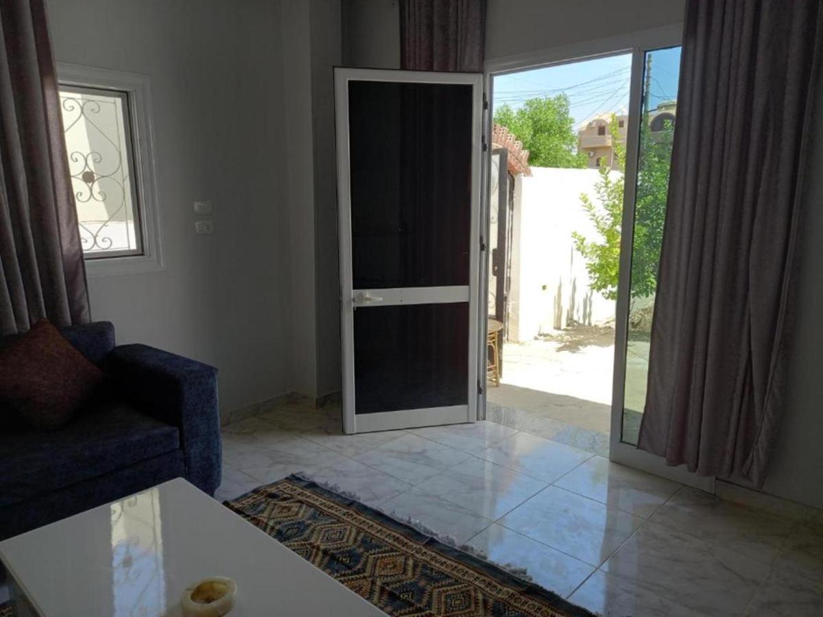 Nefertarie Guest House Luxor Exterior photo